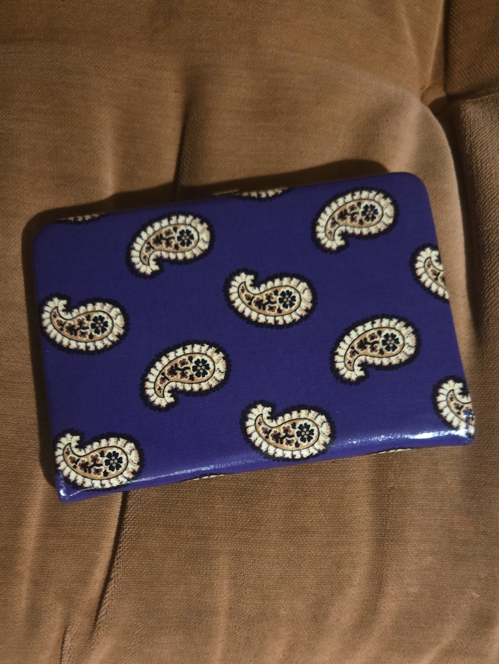 Vera Bradley Purple and Cream Paisley Photo Organizer